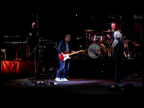 I Dire Straits Legacy e il «4u World Tour 2024»: il boato del pubblico all’Auditorium e lunghi …