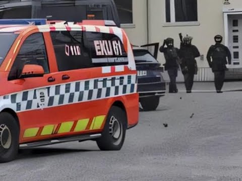 La polizia attorno alla scuola in cui un 12enne ha aperto il fuoco