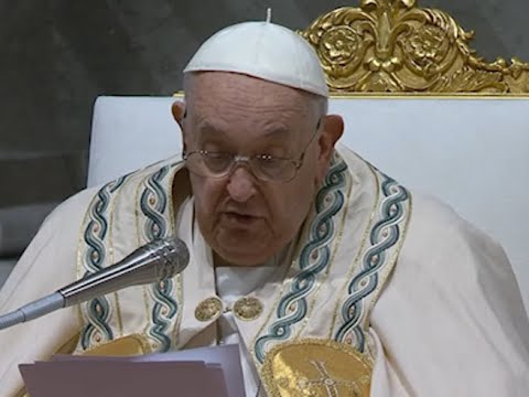 Papa Francesco alla Veglia di Pasqua: «Desideri di pace spezzati dalla crudeltà dell’odio»