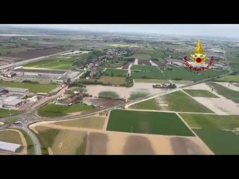 Il video del maltempo a Cologna Veneta con il sorvolo dell’elicottero dei pompieri