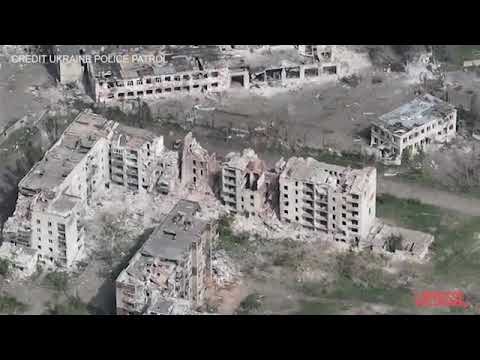 Ucraina, le riprese del drone mostrano la devastazione di Chasiv Yar