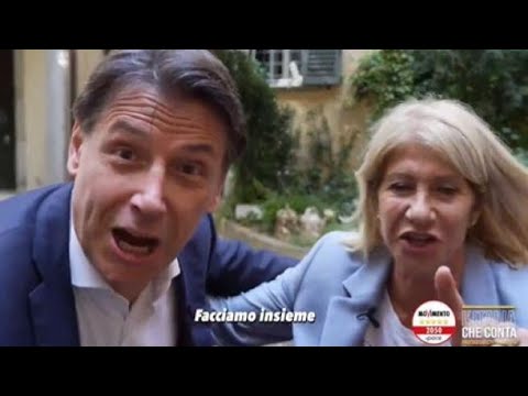 Conte palleggia con Carolina Morace, il video sui social: «Facciamo insieme gol in Europa»