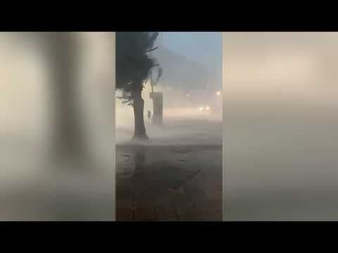 Tornado a Houston, crolli di edifici e alberi a terra. 4 vittime