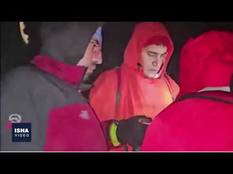 Al buio, nella nebbia fitta e sotto la pioggia: così proseguono le ricerche dell’elicottero su …