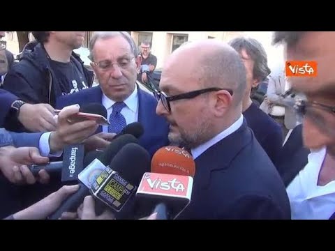 Campi Flegrei, Sangiuliano a Pozzuoli: “Priorità sono le persone”