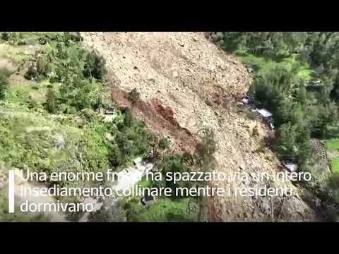 Il video della frana in Papua Nuova Guinea: una lingua di terra ha sotterrato un intero villaggio