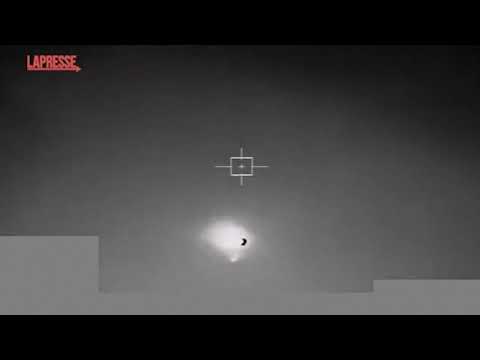 Corea del Nord, fallisce il lancio di un razzo satellitare: il video dell’esplosione