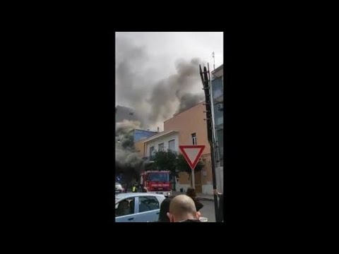 Monopoli, incendio in una officina navale