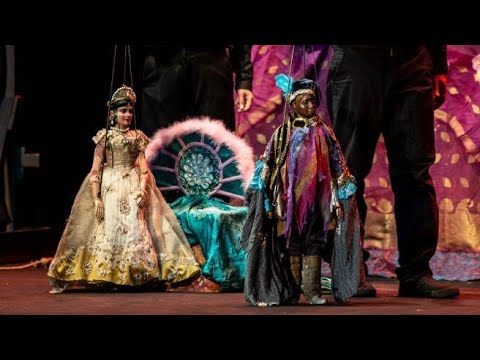 L’eterno fascino dei pupi siciliani: l’«Histoire du soldat» dei Figli d’arte Cuticchio applaudi…