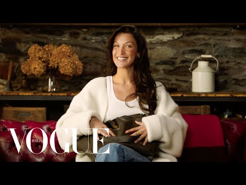 Bella Hadid rivela cosa custodisce nella sua borsa | Vogue Italia
