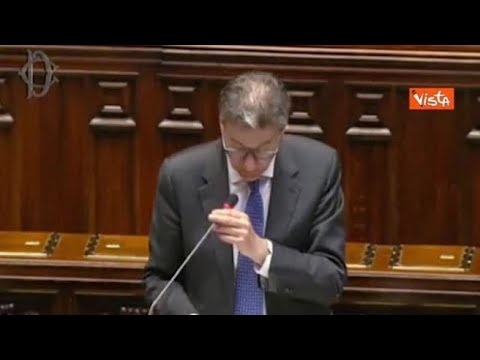 Giorgetti: «Non risultano essere pervenuti versamenti da banche per l’imposta su extraprofitti»