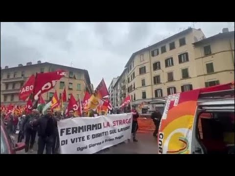Firenze, il corteo per la Festa del Lavoro