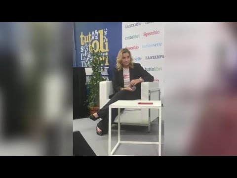 Salone del Libro, Serena Bortone e la contestazione Rai sul caso Scurati: «Valuto con avvocato …