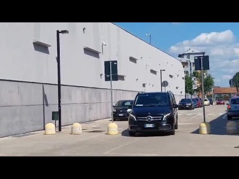 L’arrivo di Jannik Sinner a Torino per le cure all’anca