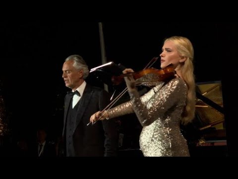 Anastasiya Petryshak, la violinista ucraina che ha suonato (con il pancione) al G7