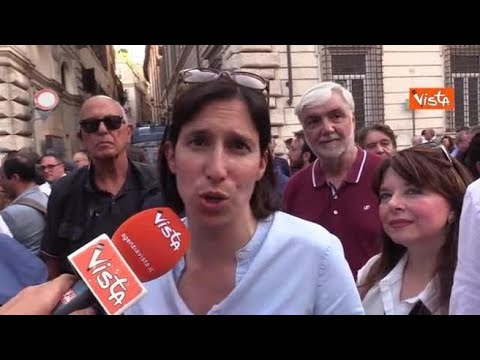 Schlein: “Uniti contro il becero baratto tra autonomia differenziata e premierato”