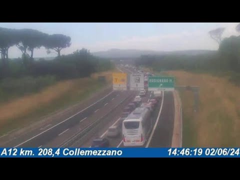 Lunghe code all’uscita Rosignano dopo il grave incidente al casello autostradale