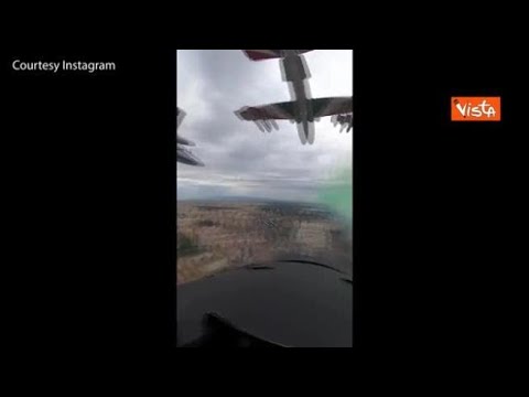 Il sorvolo delle Frecce Tricolori visto da dentro la cabina di pilotaggio