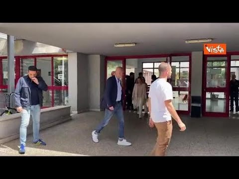 Europee, Meloni uscendo dal seggio: “E’ molto importante andare a votare”