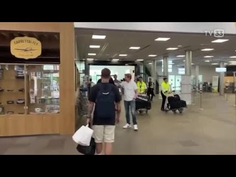 Jannik Sinner atterra all’aeroporto di Bolzano con un jet privato