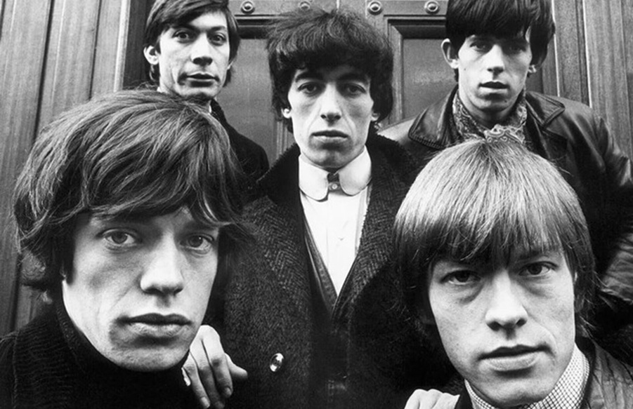 Il casuale debutto dei Rolling Stones – La divisione dell’Indocina – I primi “Capi dei Capi”