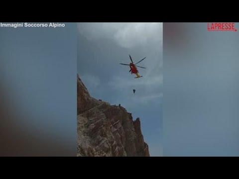 Gran Sasso, salvato escursionista con intervento di elisoccorso tra le rocce