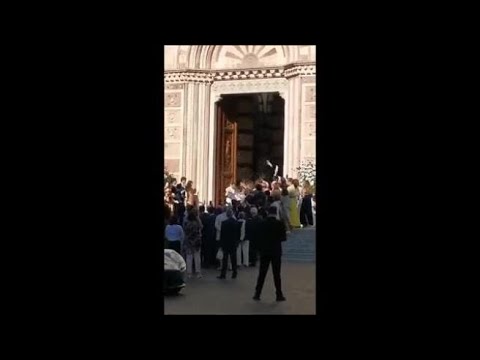 Federico Chiesa e Lucia Bramani, le nozze nel duomo di Grosseto
