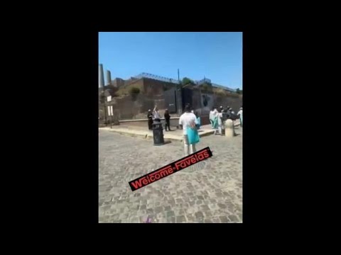 Roma: maxi-rissa a calci e colpi di bastone fra venditori ambulanti davanti al Colosseo