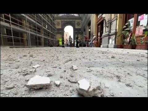 Tragedia sfiorata nella Galleria Principe di Napoli