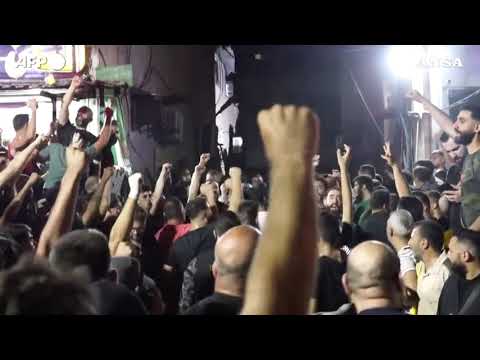 Raid israeliano a Beirut, libanesi si accalcano sul luogo dell’attacco