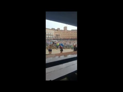 Palio di Siena, nuovo temporale in piazza del Campo, Carriera rimandata ancora