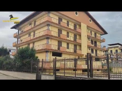 Bologna, il video del sequestro da 100 milioni di euro della Guardia di Finanza