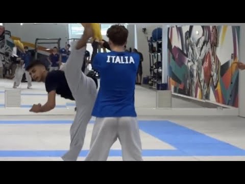 Taekwondo, l’incredibile raffica di calci del campione olimpico Vito Dell’Aquila