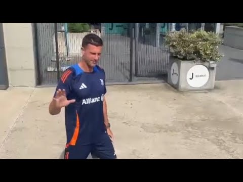L’allenatore della Juventus Thiago Motta al JMedical per le visite