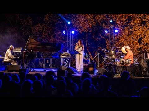 Omar Sosa, Maria Pia De Vito e Trilok Gurtu, il live al Casale delle Vignacce, all’Appia Antica