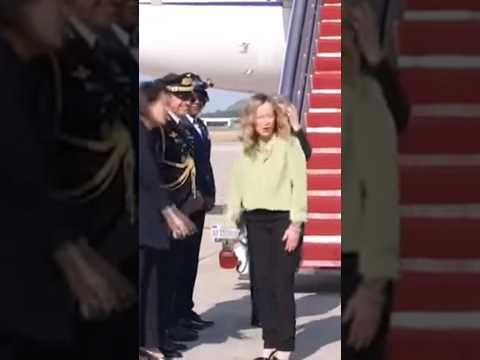 L’arrivo della premier Meloni a Washington per il vertice Nato #shorts #news