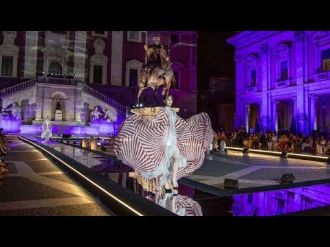 Sfilate di Alta Moda ieri in Piazza del Campidoglio