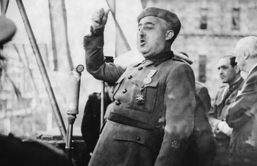 L’ascesa al potere di Francisco Franco – La strage di Marzabotto – Il successo del giovane Bob Dylan