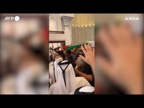 Haniyeh, centinaia di persone alla grande moschea di Doha