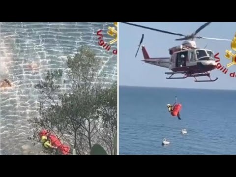 Si sente male in spiaggia a Casal Velino: prelevato con l’elicottero dai vigili del fuoco