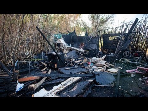 Roma, Incendio in Via Ciamarra Cinecitta Est