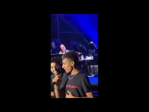 Due pugliesi al concerto de Il Volo: salgono sul palco e cantano con i loro idoli