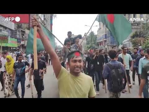 Bangladesh, almeno 50  morti in proteste anti-governative