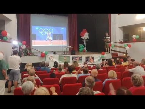 Jasmine Paolini, la festa per l’oro olimpico nella sua Bagni di Lucca