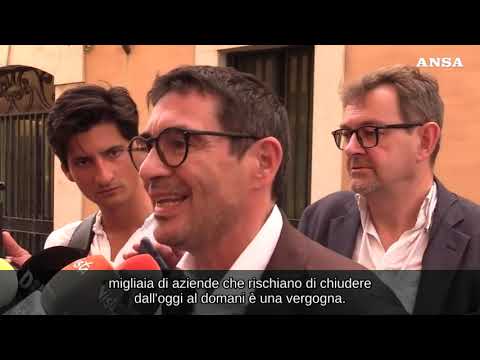 Flash mob Avs contro divieto cannabis light, Bonelli:  “Decreto e’ regalo alle mafie”