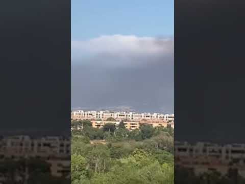 Roma, ancora un incendio in zona Pietralata: il video della nube di fumo #shorts #news