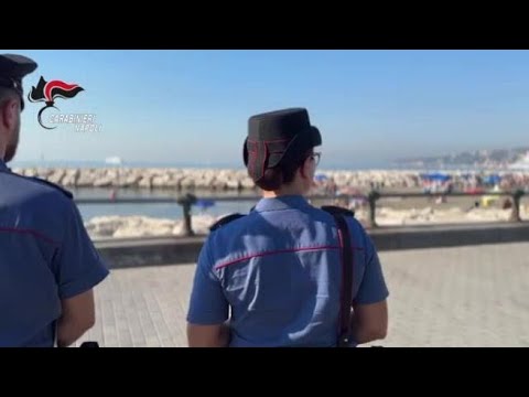 Napoli, blitz antibusivismo sulle spiagge: denunce e sequestri