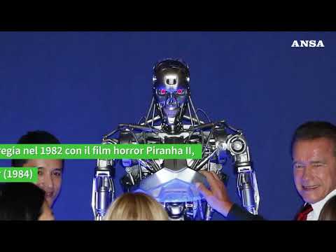 James cameron, il regista di titanic  e avatar compie 70 anni