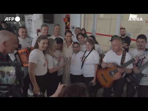 Colombia, Harry e Meghan visitano a Bogota’ un centro di riabilitazione per veterani