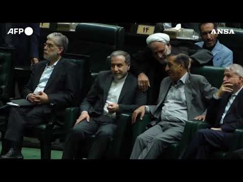 Iran, Parlamento esamina i ministri proposti dal presidente Pezeshkian